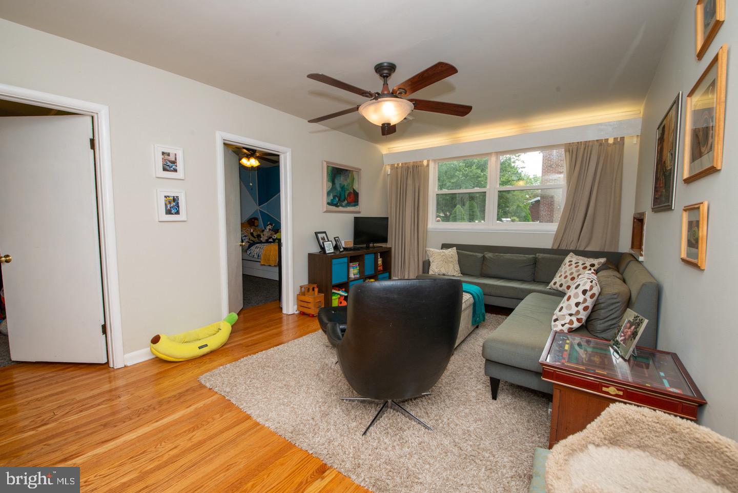 117 Kingston Road Cheltenham, PA 19012 - Photo 26 of 42
