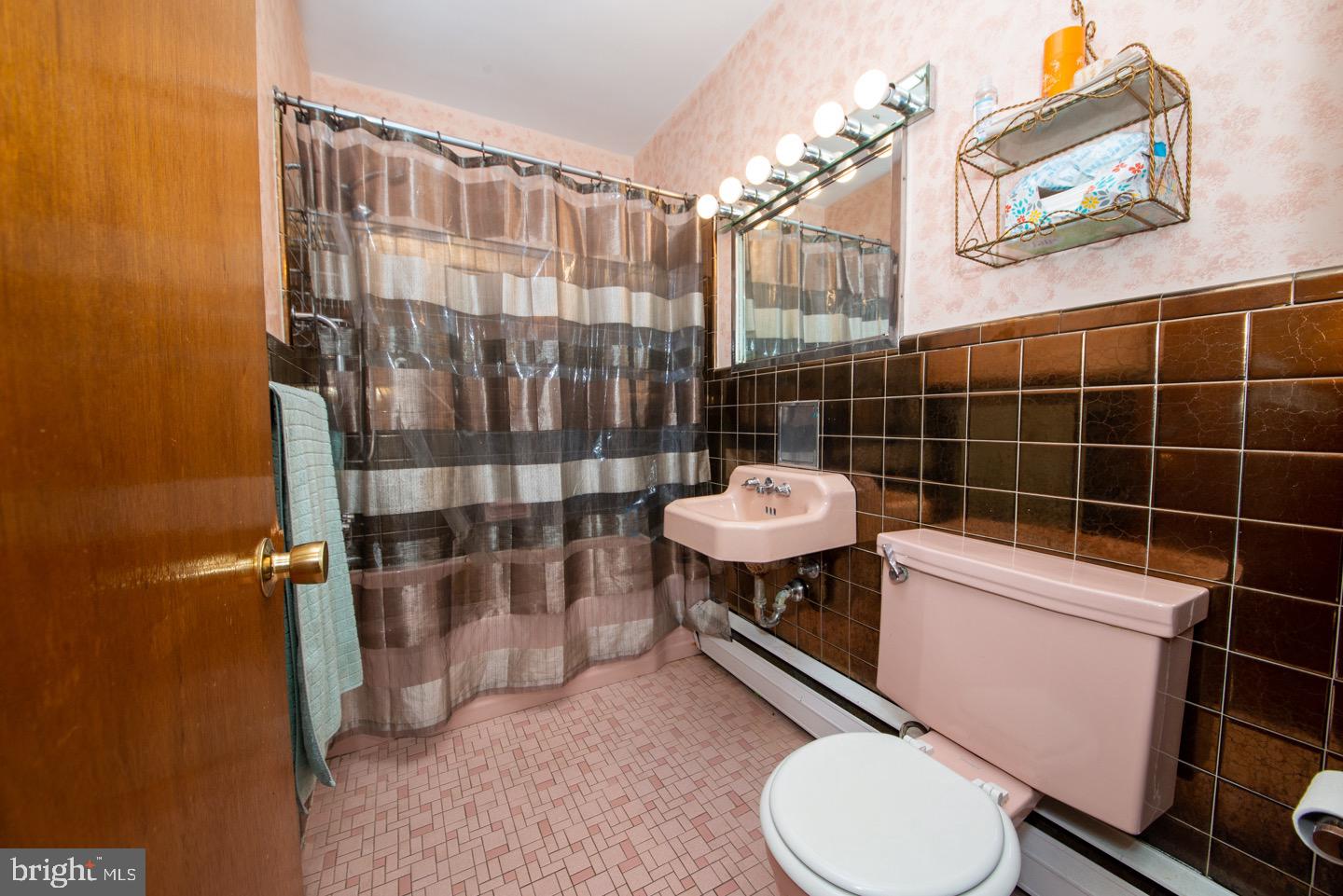 117 Kingston Road Cheltenham, PA 19012 - Photo 36 of 42