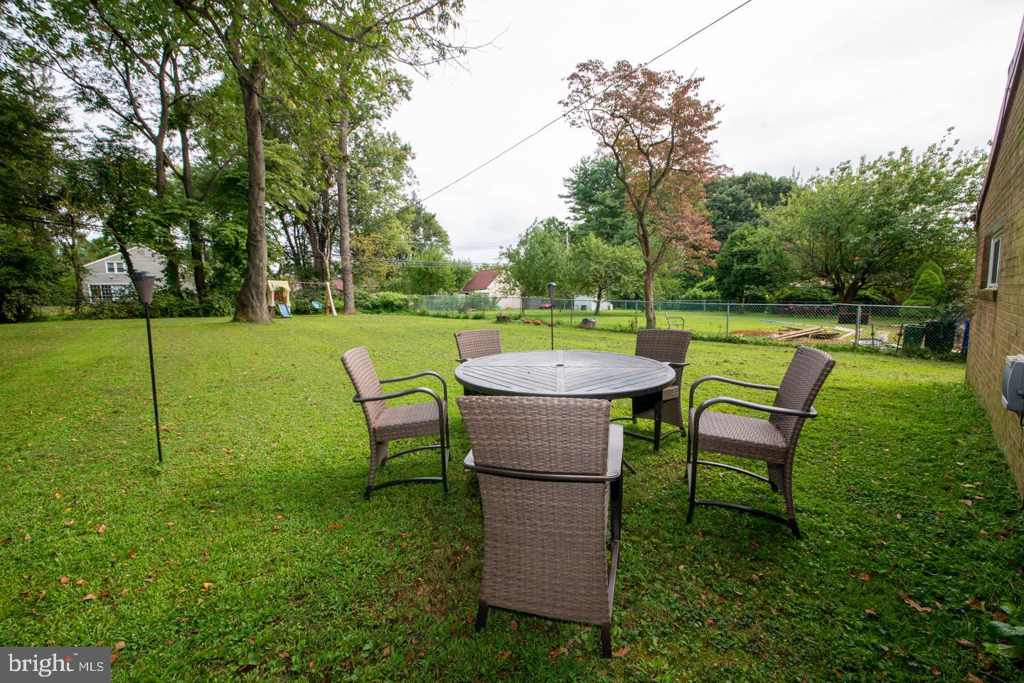 117 Kingston Road Cheltenham, PA 19012 - Photo 5 of 42