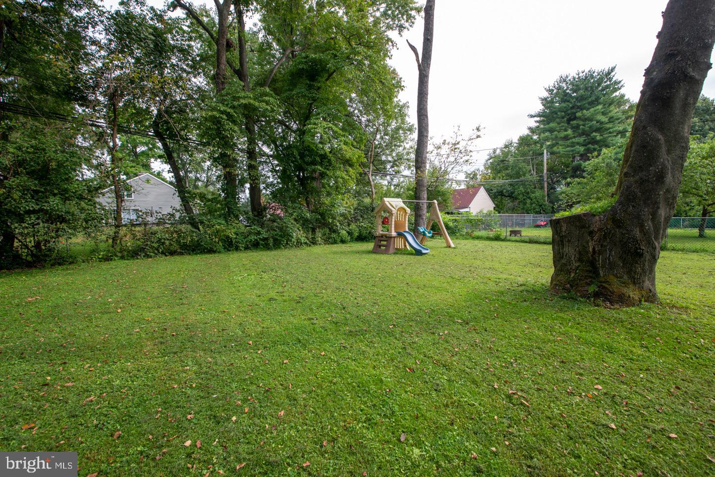 117 Kingston Road Cheltenham, PA 19012 - Photo 8 of 42