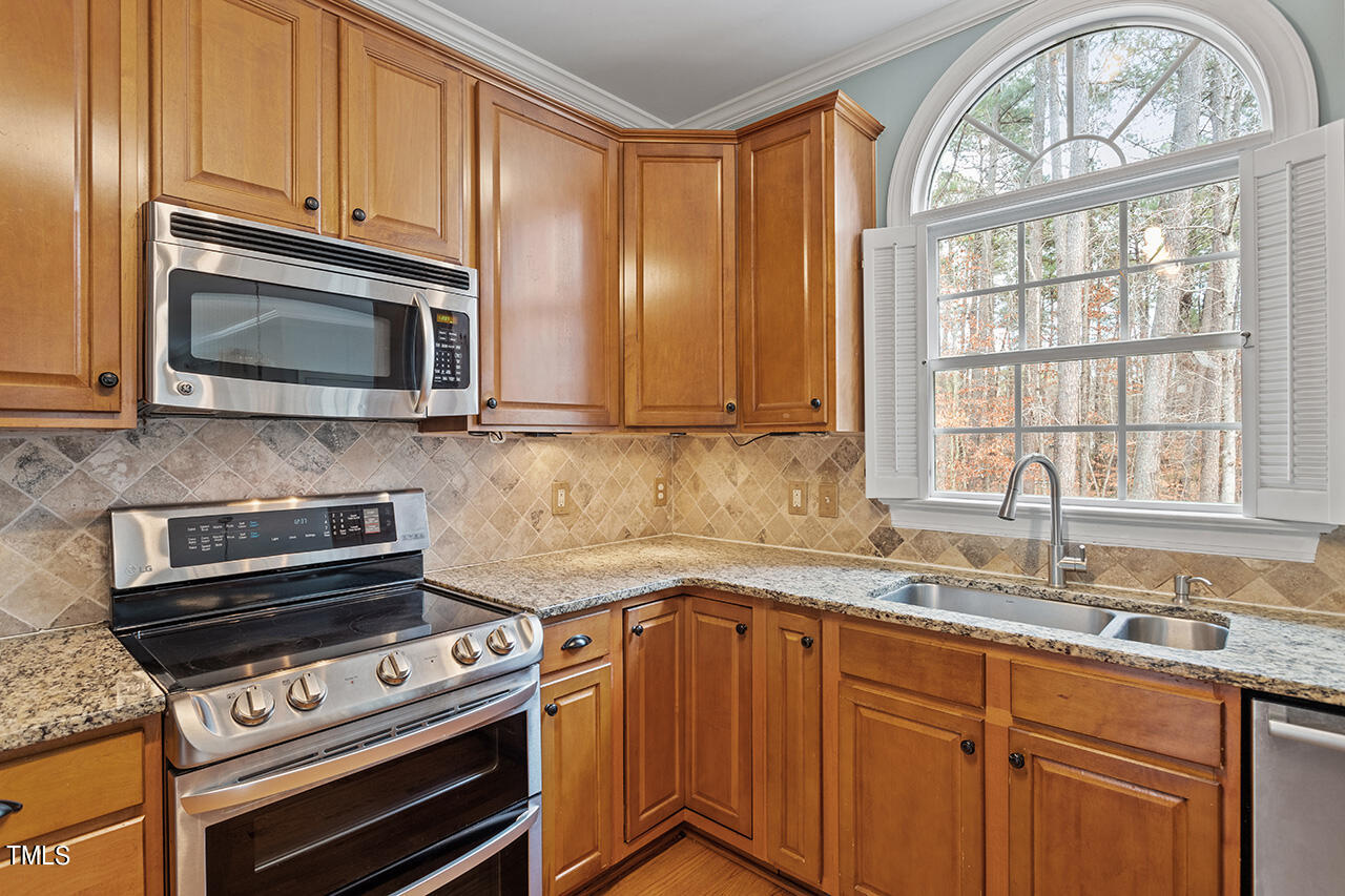 2709 Dray Court Raleigh, NC 27613 - Photo 24 of 51 2709-Dray-Ct-Raleigh-NC-27613-MLS-00035