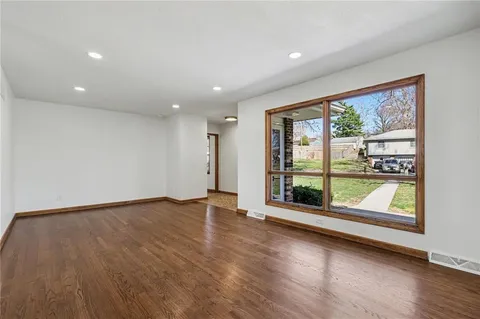 $274,950 | 2822 North 83rd Terrace, Kansas City, KS 66109