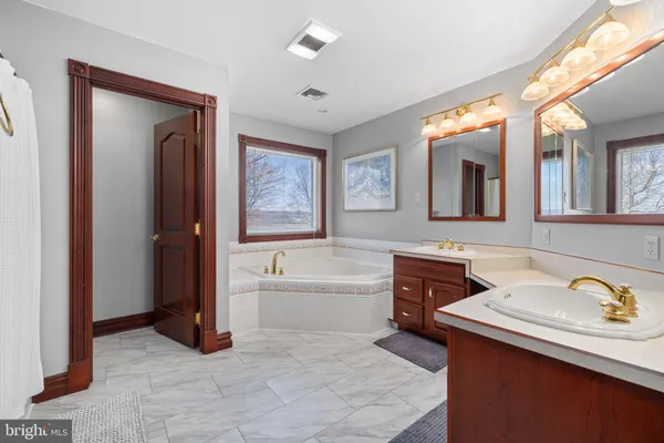 $1,149,000 | 1299 Edison Heights, Sunbury, PA 17801