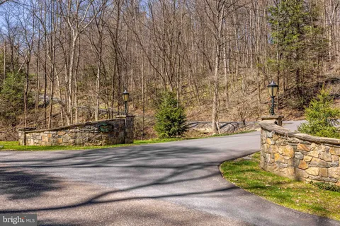 $1,149,000 | 1299 Edison Heights, Sunbury, PA 17801