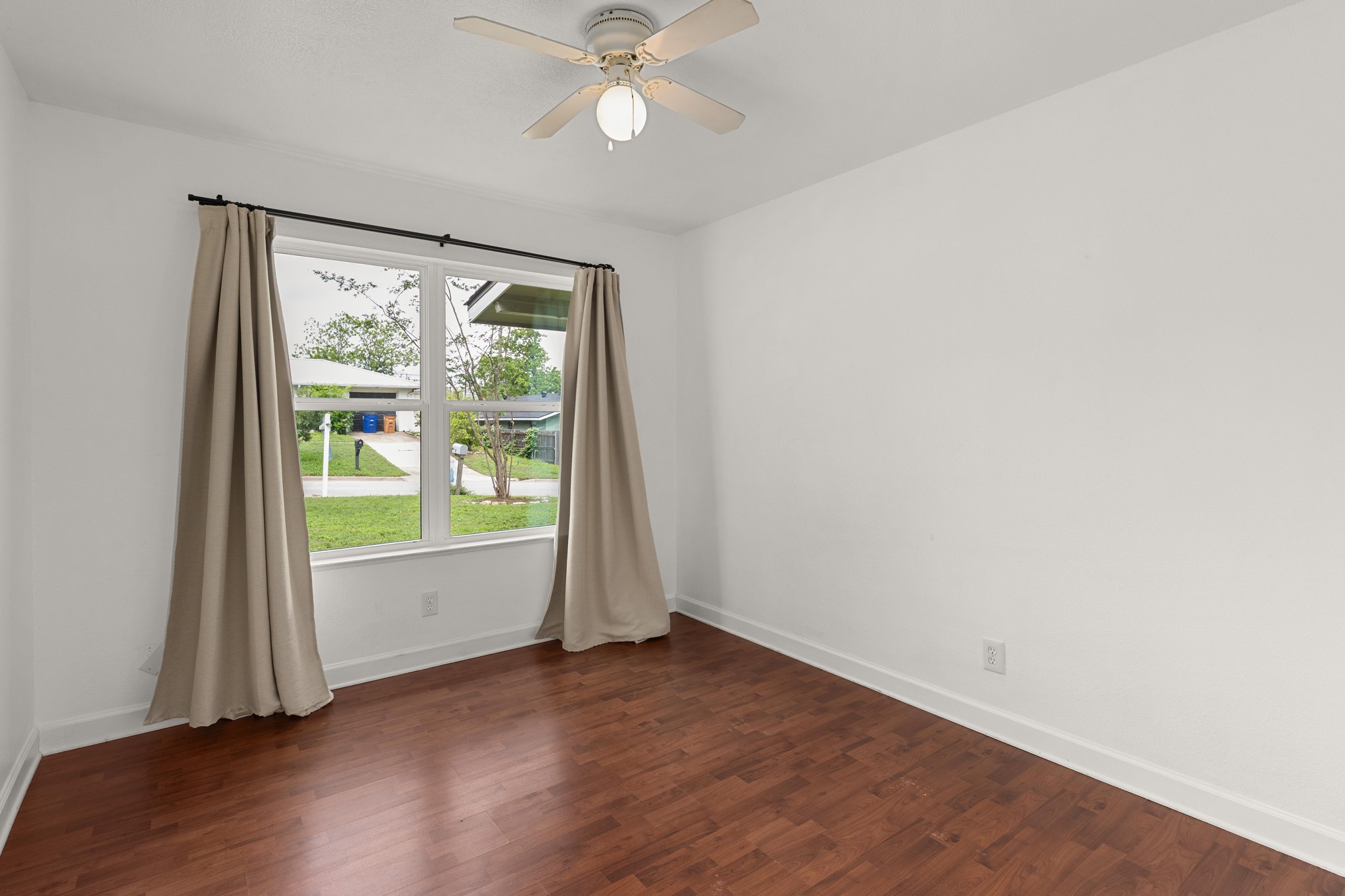 1813 Loreto Drive Austin, TX 78721 - Photo 17 of 28