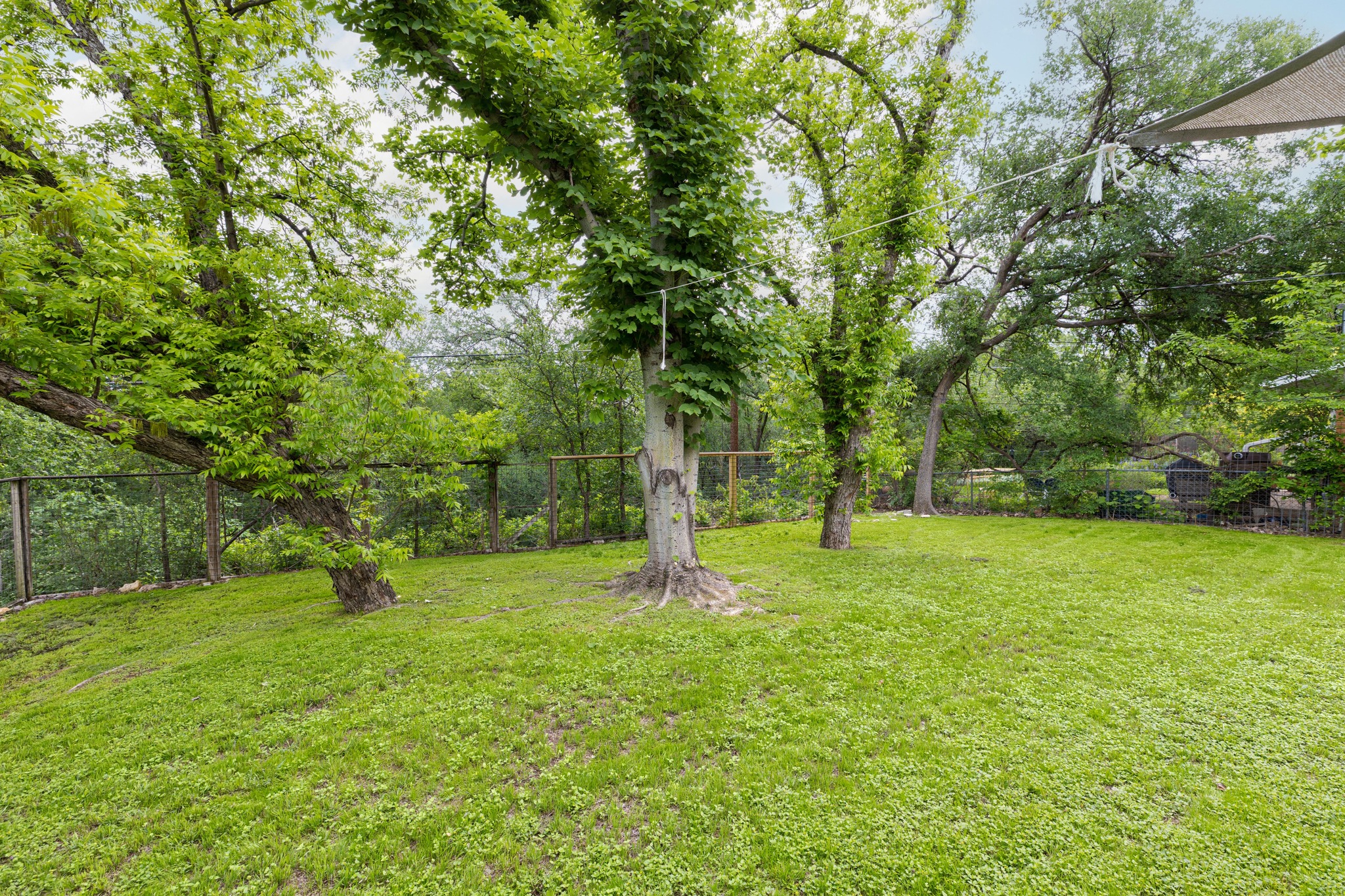 1813 Loreto Drive Austin, TX 78721 - Photo 23 of 28