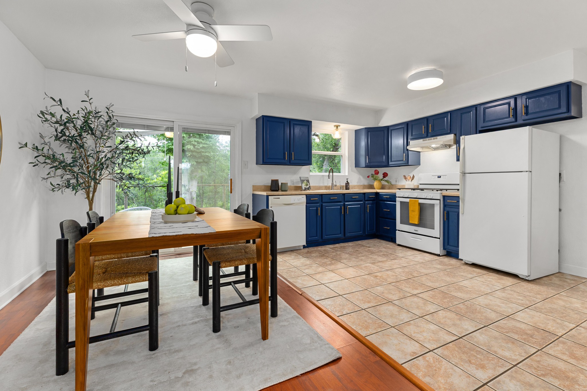 1813 Loreto Drive Austin, TX 78721 - Photo 10 of 28