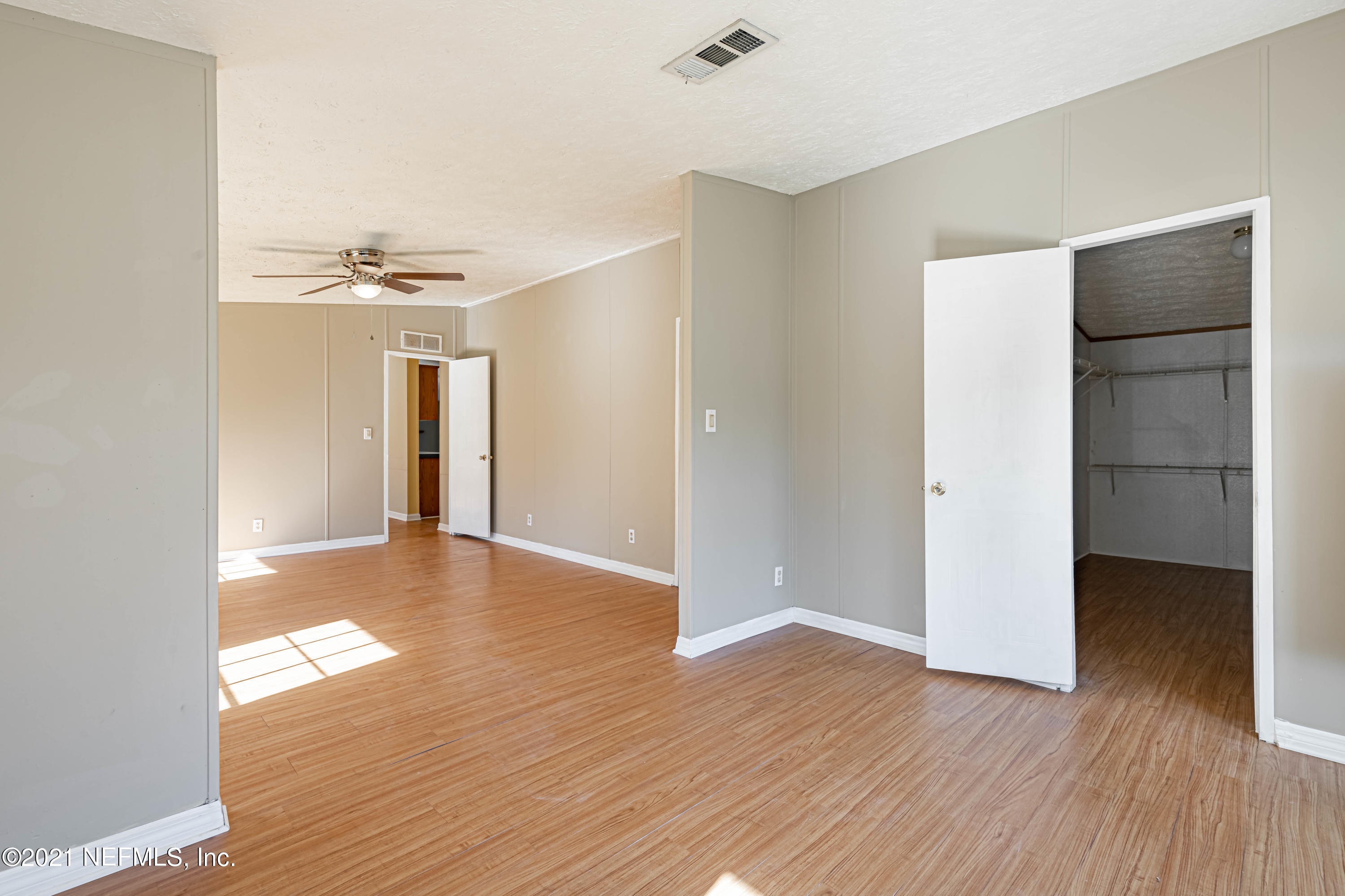 5568 Carter Spencer Road Middleburg, FL 32068 - Photo 24 of 37 24 Primary Bedroom-4