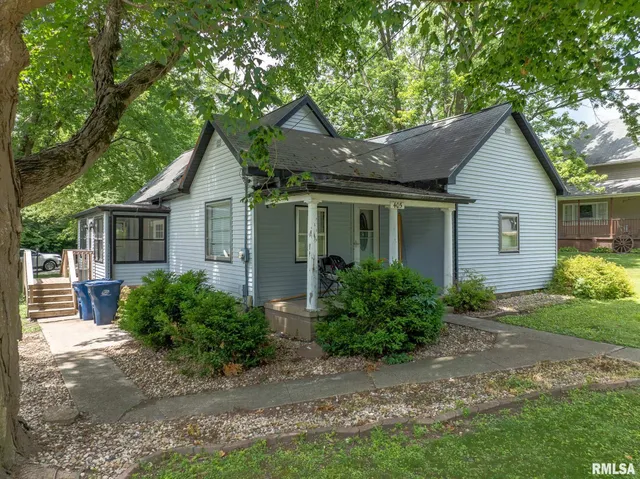 $119,900 | 405 South State Street, East Galesburg, IL 61430