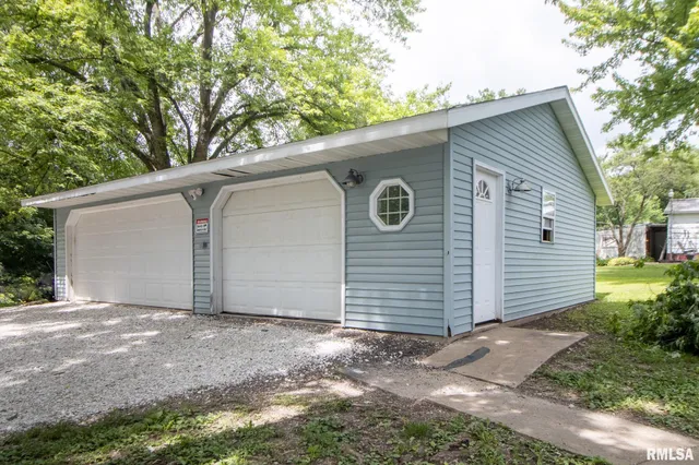 $119,900 | 405 South State Street, East Galesburg, IL 61430