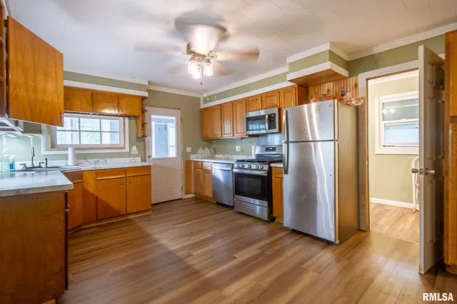 $119,900 | 405 South State Street, East Galesburg, IL 61430