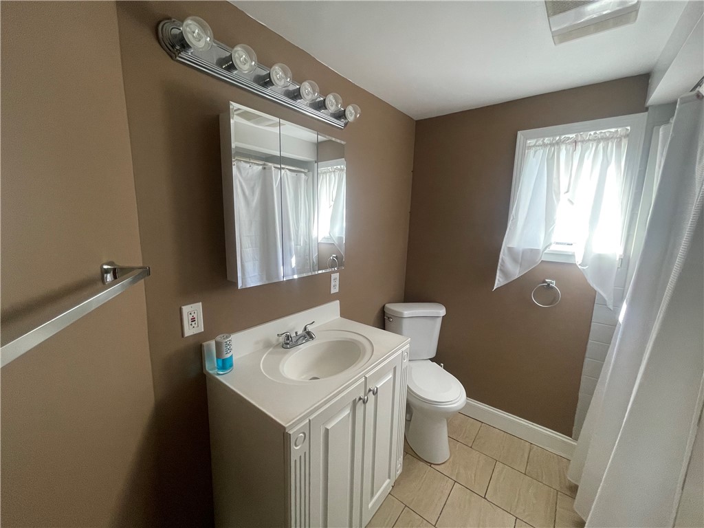 699 High Street Cumberland, RI 02864 - Photo 21 of 26