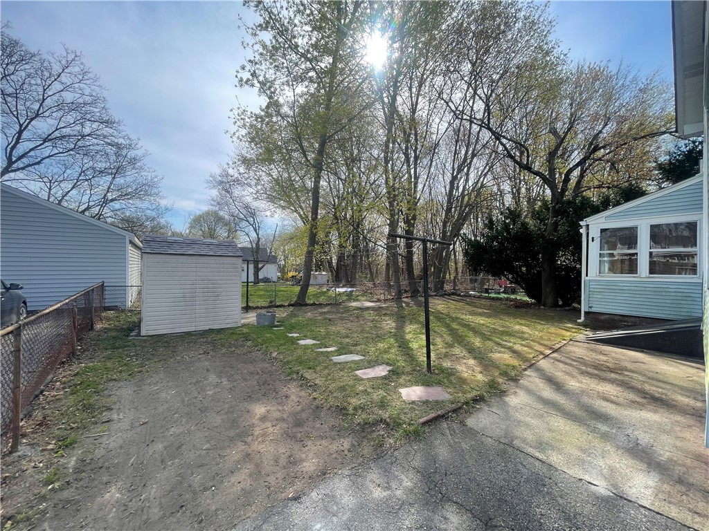 699 High Street Cumberland, RI 02864 - Photo 4 of 26