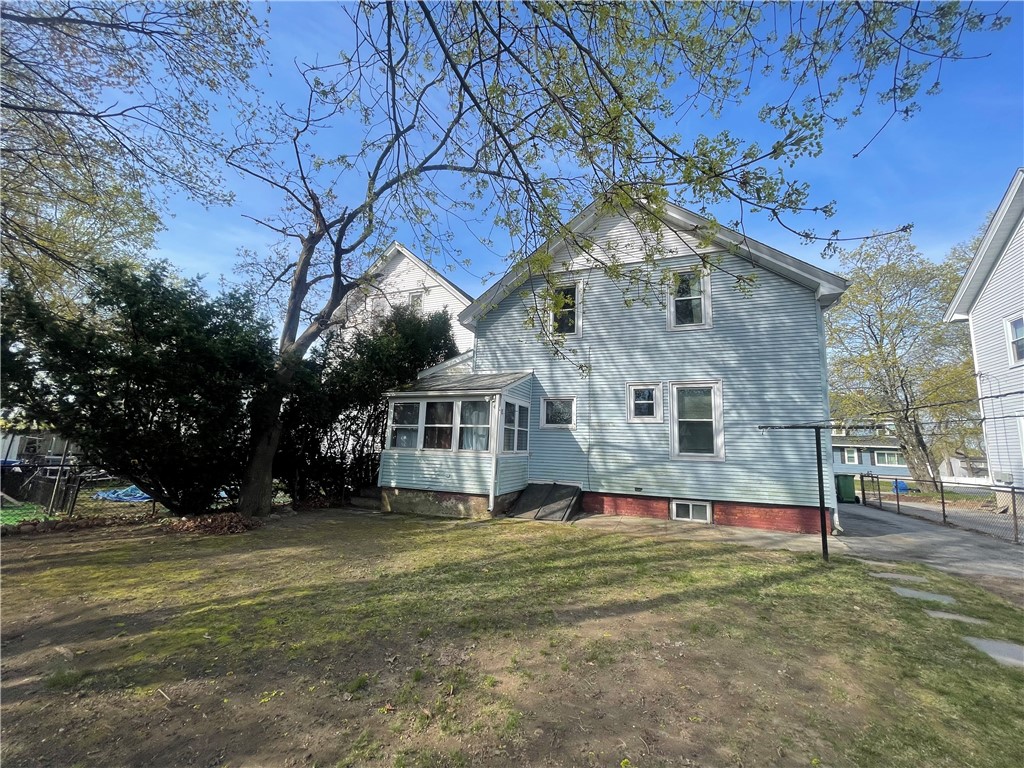 699 High Street Cumberland, RI 02864 - Photo 6 of 26