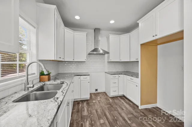 $750,000 | 14532 East Rocky River Road, Davidson, NC 28036