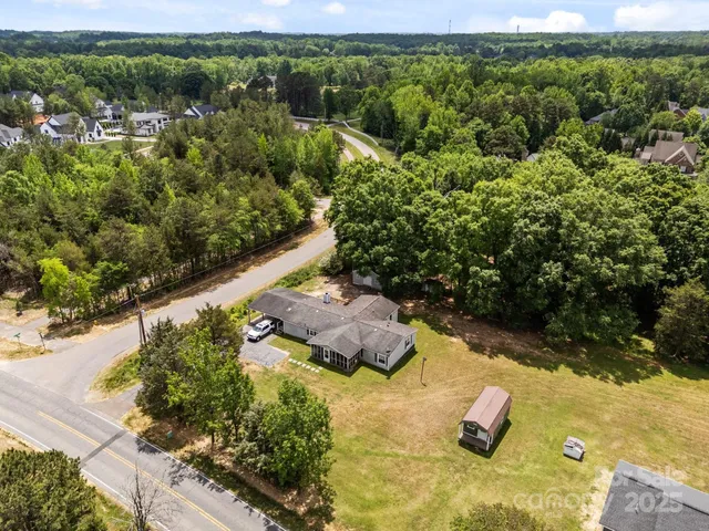 $750,000 | 14532 East Rocky River Road, Davidson, NC 28036