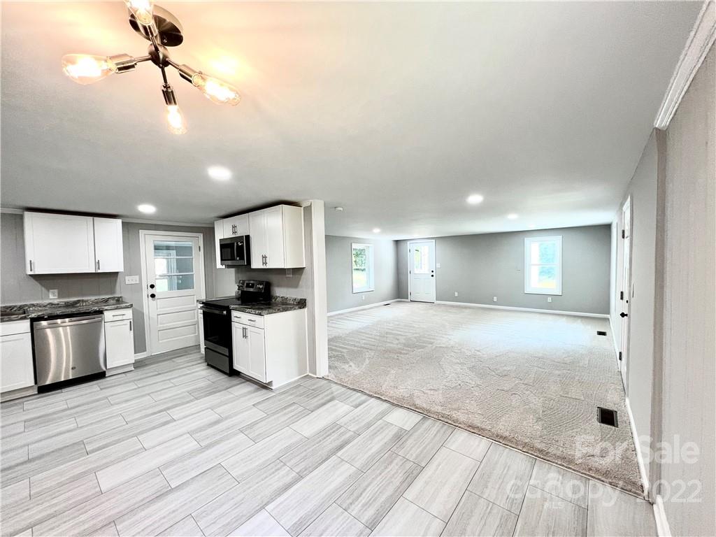 3592 Airport Road Maiden, NC 28650 - Photo 7 of 27 Gallery Image 7