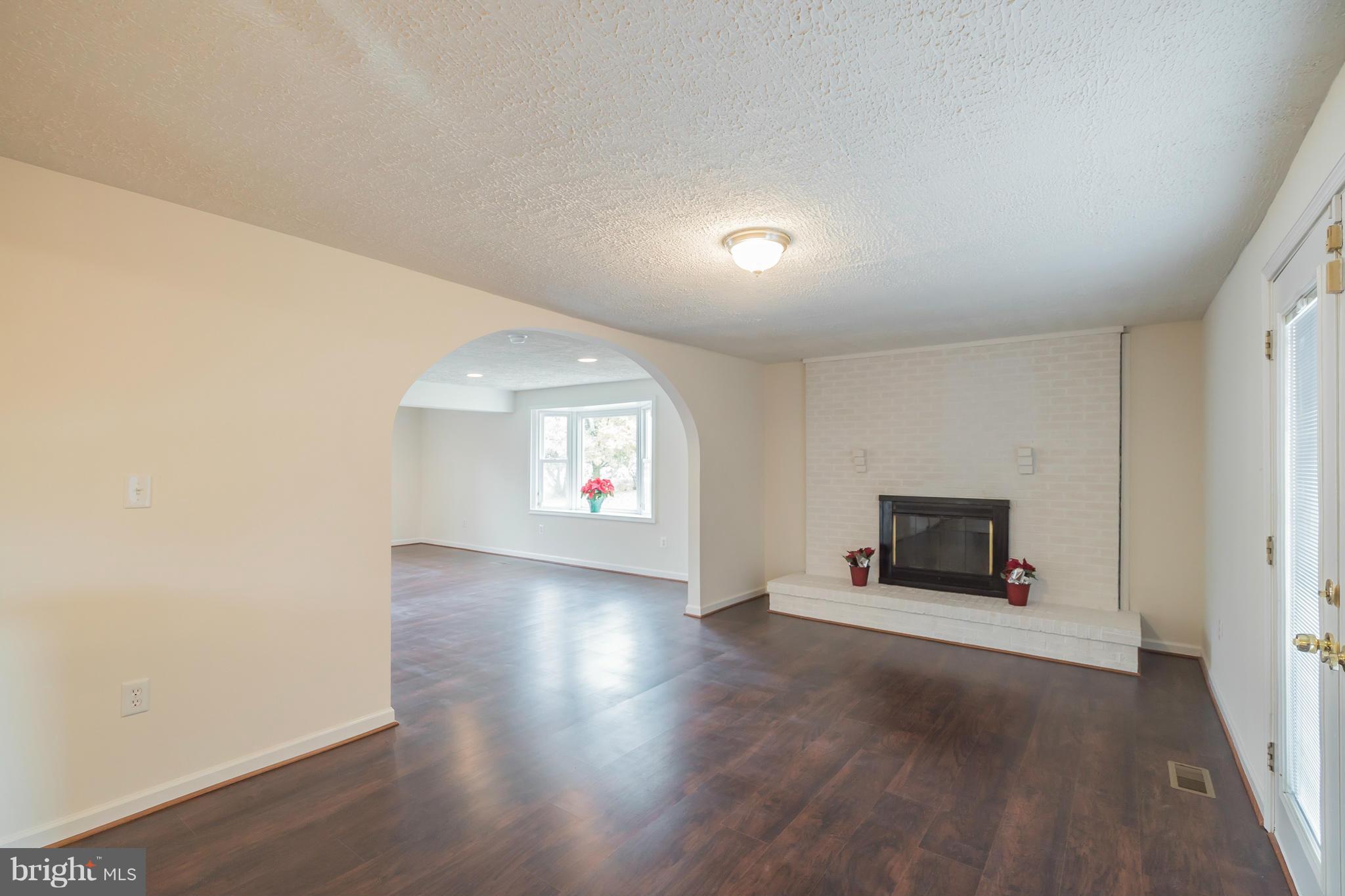 10410 Brandywine Road Clinton, MD 20735 - Photo 7 of 27 Family Room
