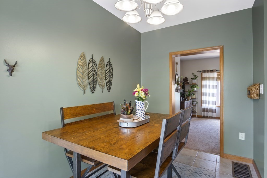 14 Arrowsic Street Worcester, MA 01606 - Photo 8 of 34 Gallery Image 8