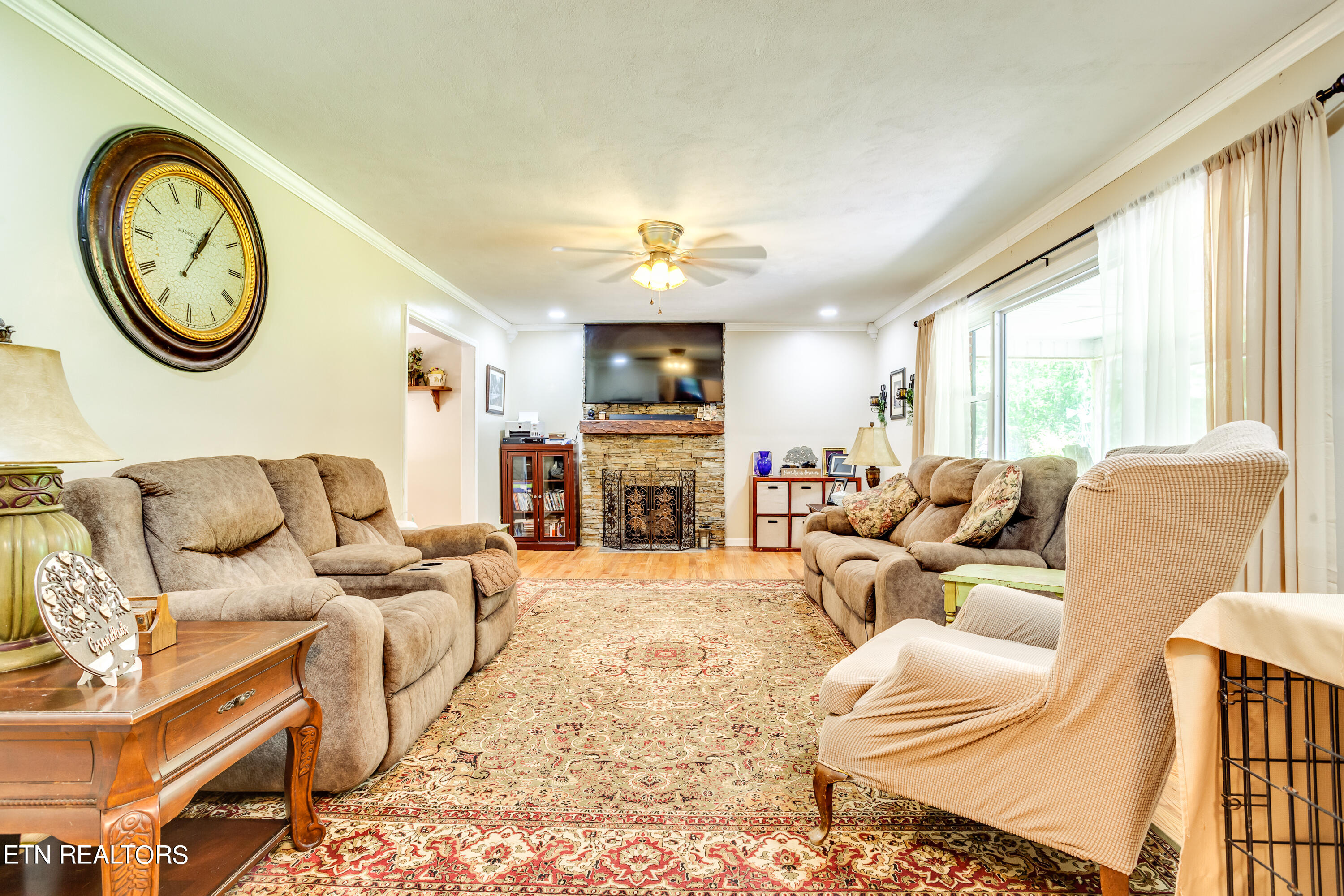 119 Reservoir Road Norris, TN 37828 - Photo 8 of 46 009240501-2-119ReservoirRdNorrisTN-SMALL