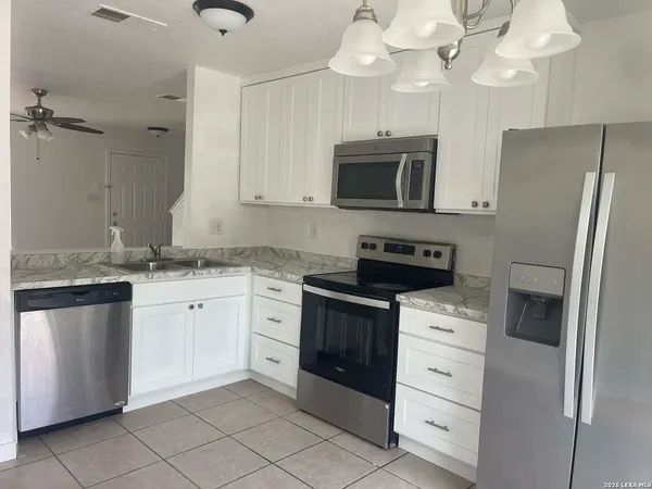 $1,600 | 22 Badger Street, San Antonio, TX 78220