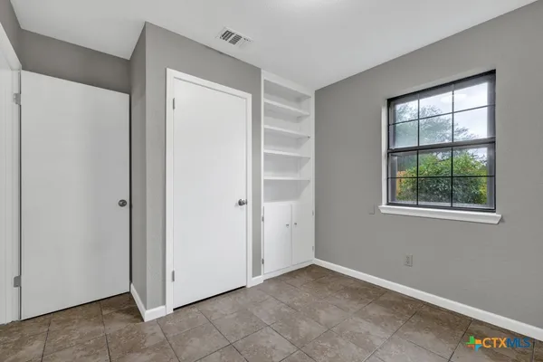 $195,000 | 1133 Ashby Street, Unit 2, Seguin, TX 78155