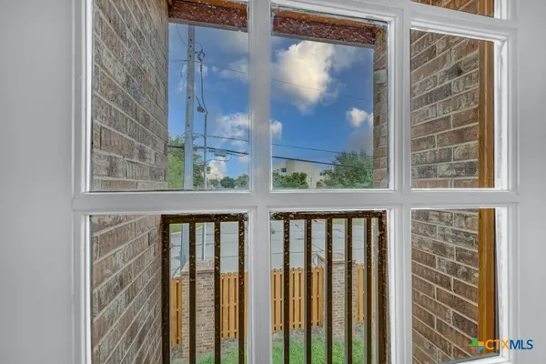 $195,000 | 1133 Ashby Street, Unit 2, Seguin, TX 78155