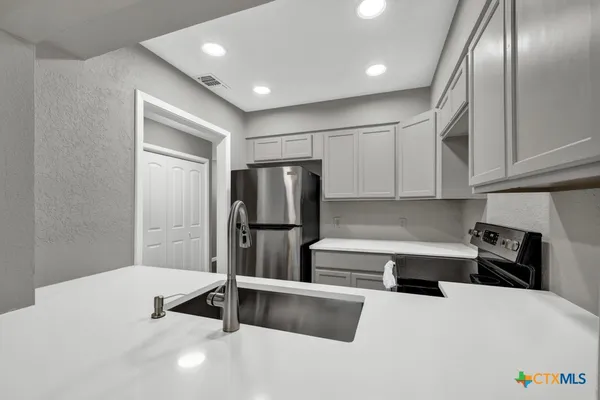 $195,000 | 1133 Ashby Street, Unit 2, Seguin, TX 78155