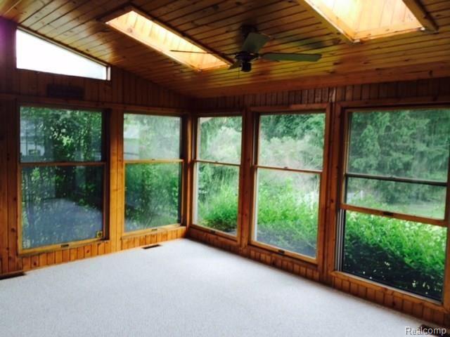 4124 Gardner Road Metamora, MI 48455 - Photo 17 of 21 Seasonal room.jpg