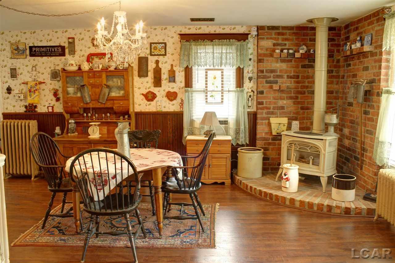 602 Tecumseh Road Clinton, MI 49236 - Photo 9 of 26 Dining Area