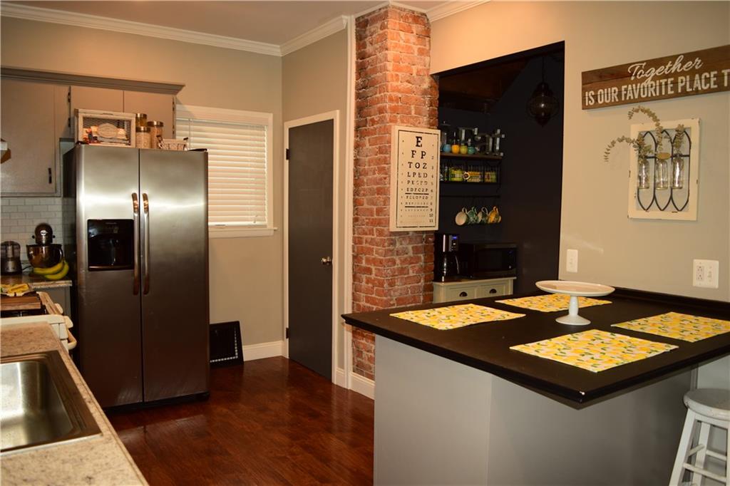 1702 Ridge Avenue Coraopolis, PA 15108 - Photo 12 of 25 Gallery Image 12