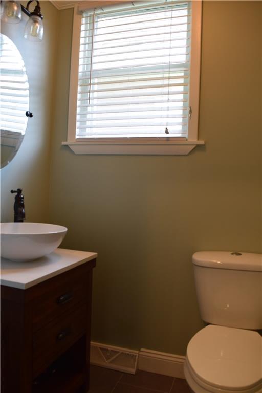 1702 Ridge Avenue Coraopolis, PA 15108 - Photo 15 of 25 Gallery Image 15