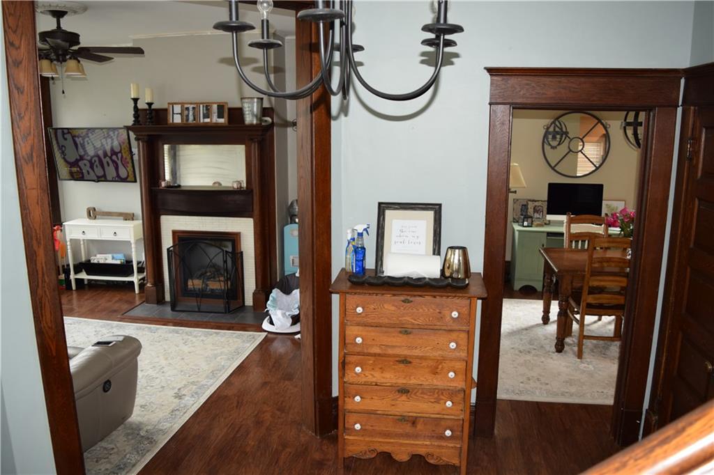 1702 Ridge Avenue Coraopolis, PA 15108 - Photo 6 of 25 Gallery Image 6