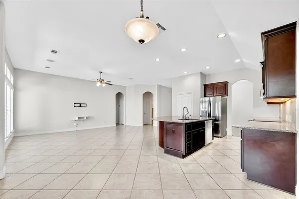 $2,800 | 13603 Summer Cloud Lane, Pearland, TX 77584