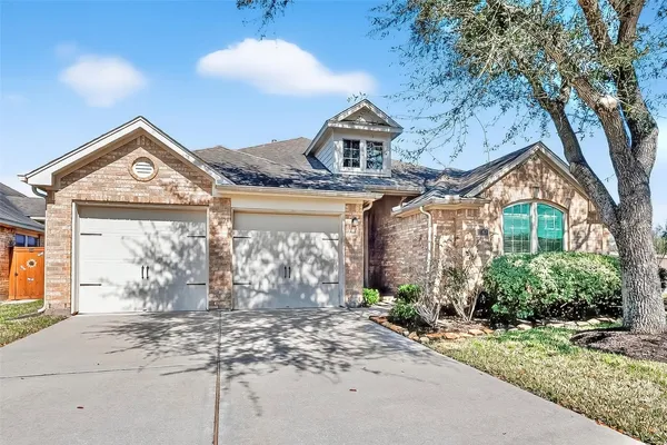 $2,800 | 13603 Summer Cloud Lane, Pearland, TX 77584