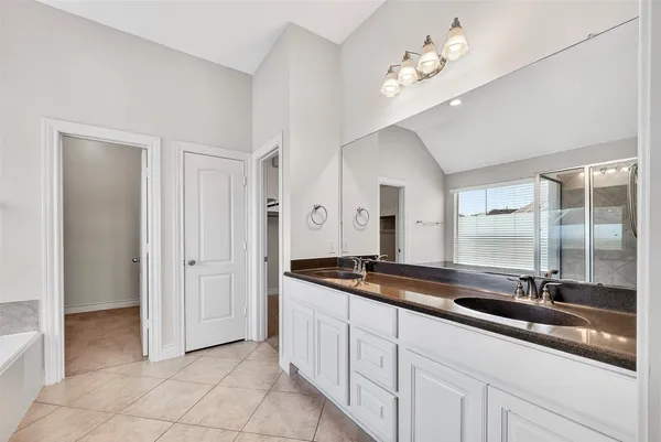 $2,800 | 13603 Summer Cloud Lane, Pearland, TX 77584