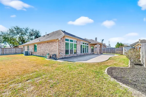 $2,800 | 13603 Summer Cloud Lane, Pearland, TX 77584