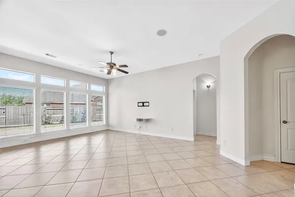 $2,800 | 13603 Summer Cloud Lane, Pearland, TX 77584