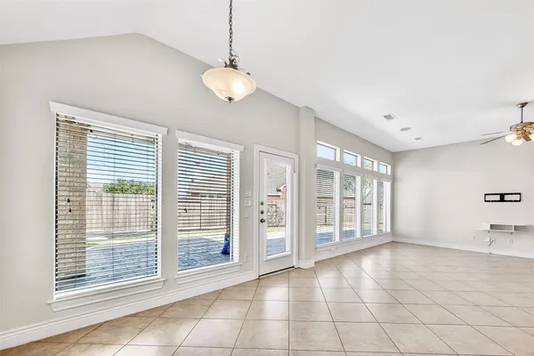 $2,800 | 13603 Summer Cloud Lane, Pearland, TX 77584