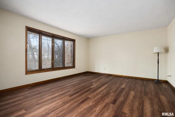 $340,000 | 85 Hickory Ridge Court, Morton, IL 61550