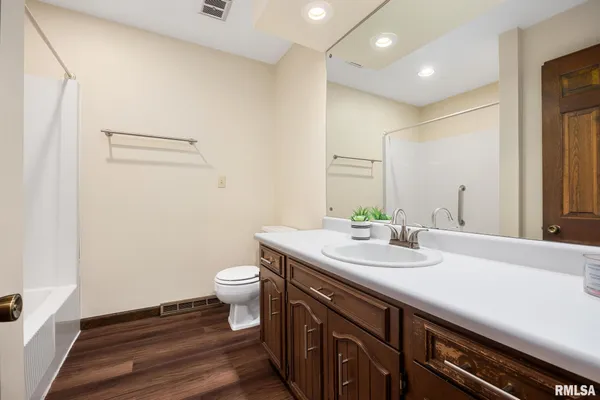 $340,000 | 85 Hickory Ridge Court, Morton, IL 61550