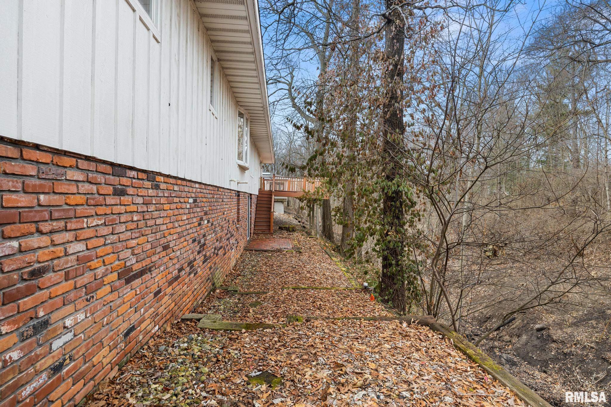 85 Hickory Ridge Court Morton, IL 61550 - Photo 39 of 43