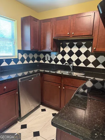 $2,000 | 400 Tunis Road, McDonough, GA 30253