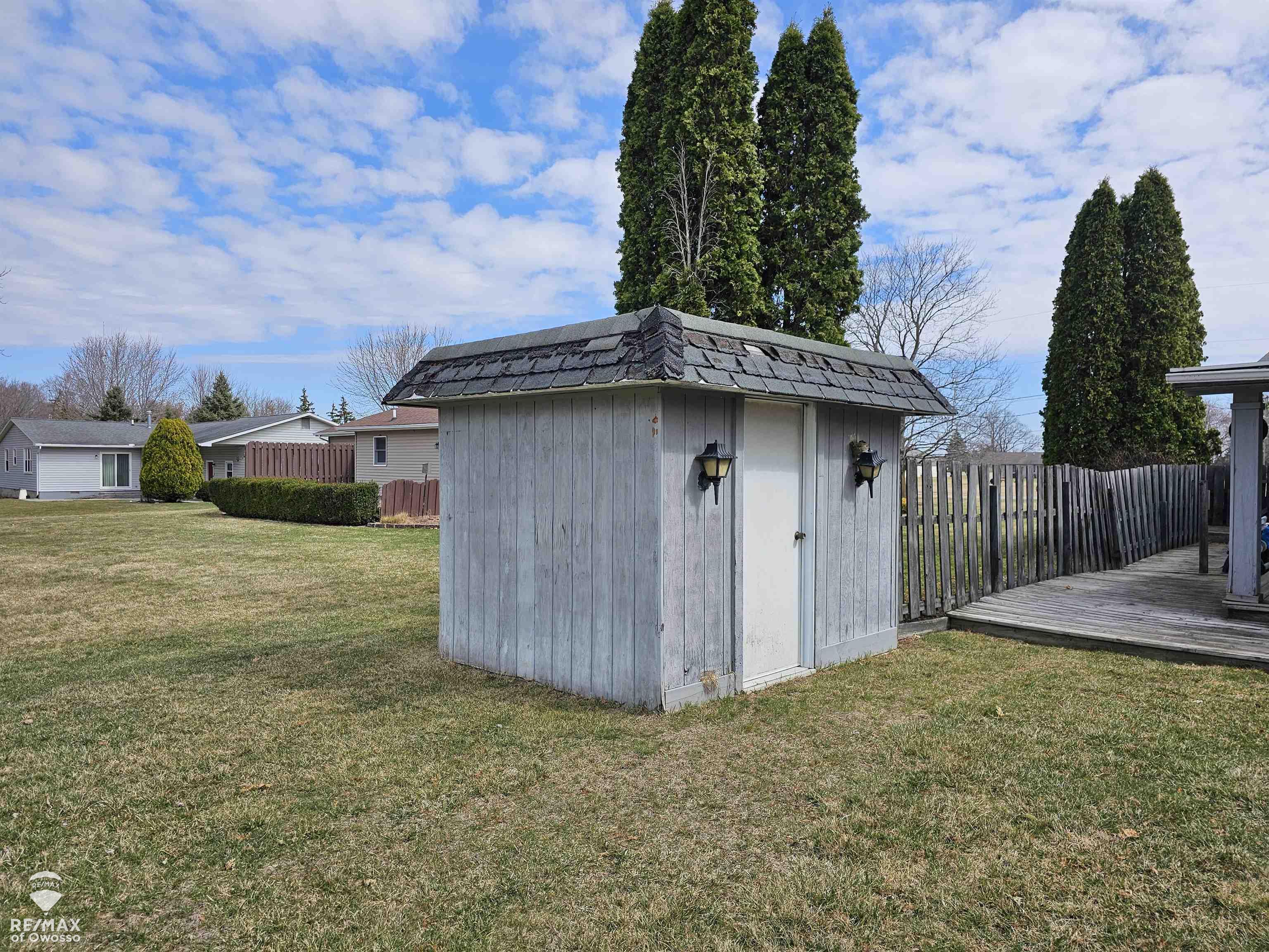 1901 Tahyio Road Owosso, MI 48867 - Photo 42 of 44 2nd Sheds of 2