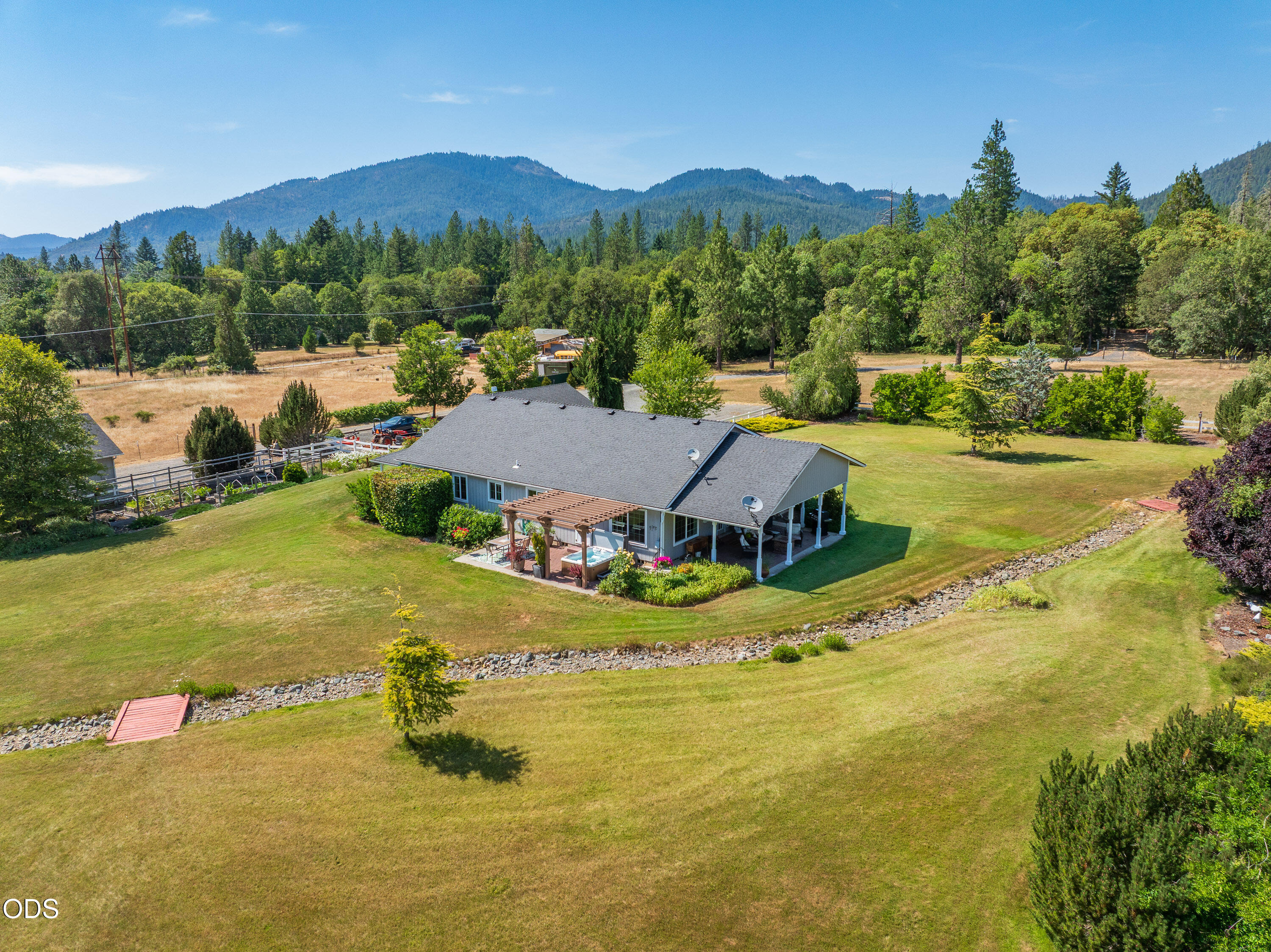 3959 Jumpoff Joe Creek Road Grants Pass, OR 97526 - Photo 47 of 55