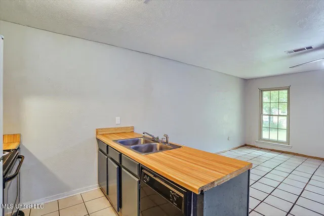 $1,400 | 757 Sandy Lane, Pearl, MS 39208