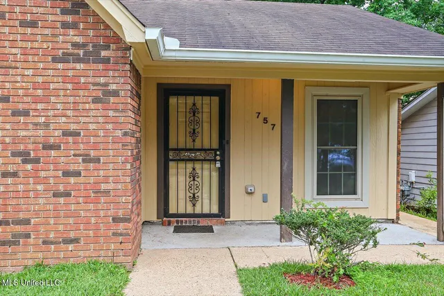 $1,400 | 757 Sandy Lane, Pearl, MS 39208