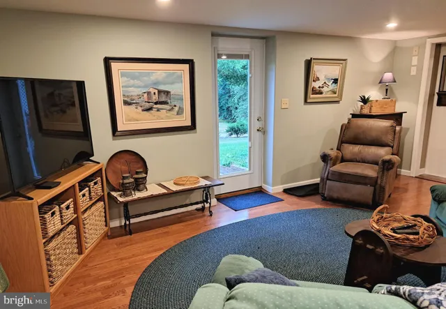 $1,500 | 6113 Fox Point Road, Fredericksburg, VA 22407