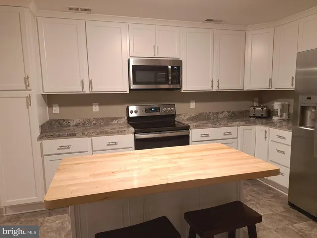 $1,500 | 6113 Fox Point Road, Fredericksburg, VA 22407