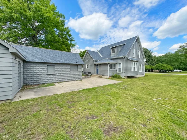 $229,900 | 801 South Brown Avenue, Terre Haute, IN 47803